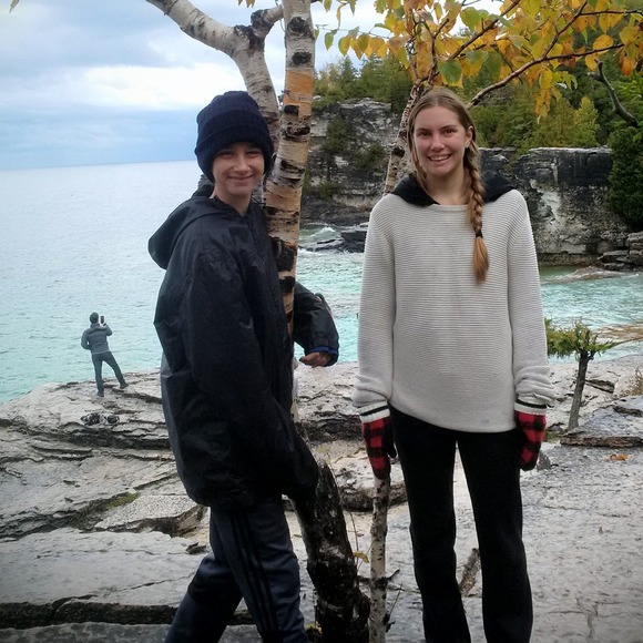 Meet your Posher, Illona - Picture 1 of 1